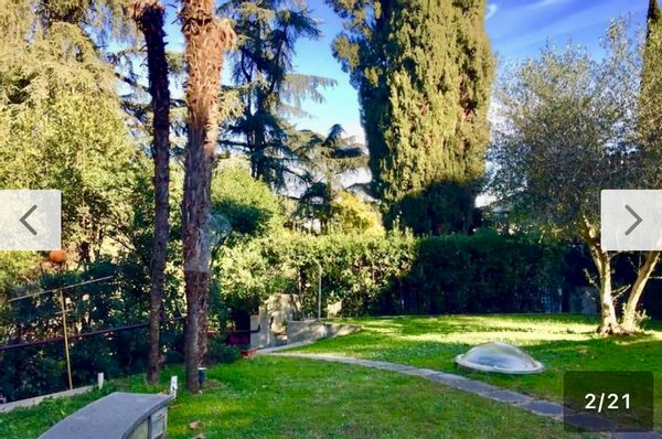Roma, casa indipendente parte di villa, inserita in contesto naturalistico nel parco di Monte Mario.