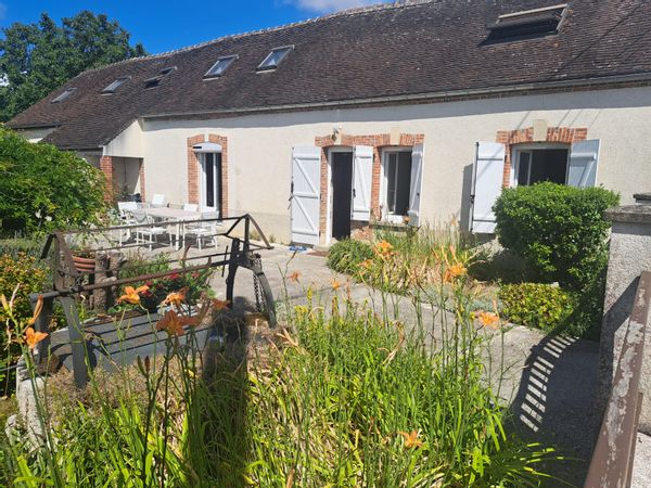 countryside 1 hour Paris. ideal for sharing visits and rest