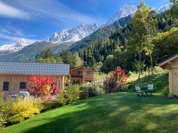 Modern Mountain View Chalet at the foot of Mont Blanc