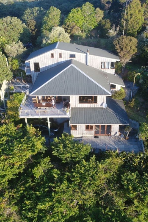 Tapuaetahi Beach House