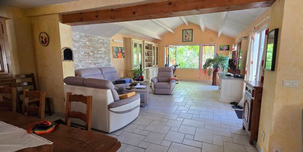 maison 3 chambres au calme, dans un village a 15km de la rochelle