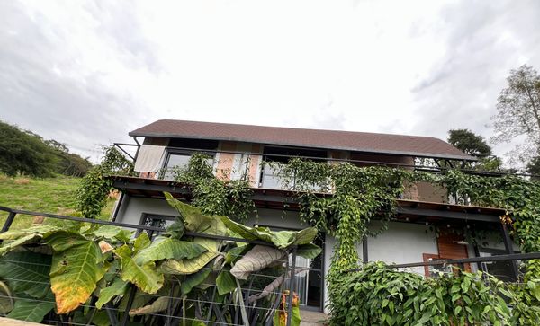 Bonita casa na natureza