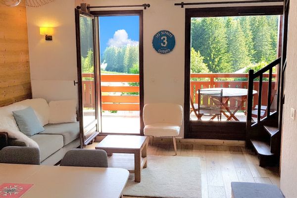 Appartement 4* dans la vallée de Chamonix ｜Télécabine et gare à 5 minutes à pied ｜Piscine couverte