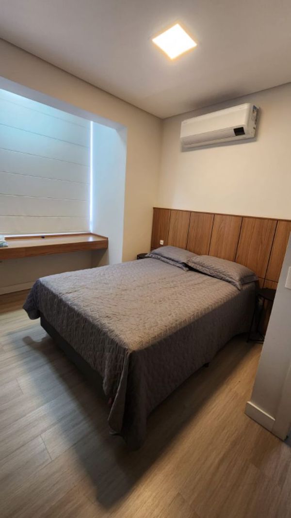 Quarto privativo no centro de Joinville