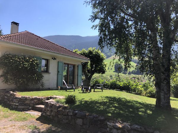 Maison au cœur du massif de Belledonne dans les Alpes, proches des stations de ski et de randonnées