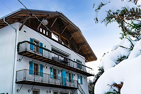 3 bedroom independent apartment near Mont-Blanc : ski, lakes, cheese fondues !