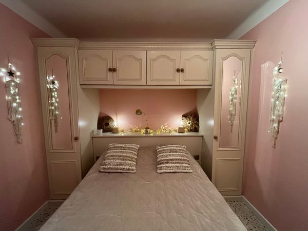 Appartement dans une résidence calme, au pied du magnifique village de Giens et des plages.