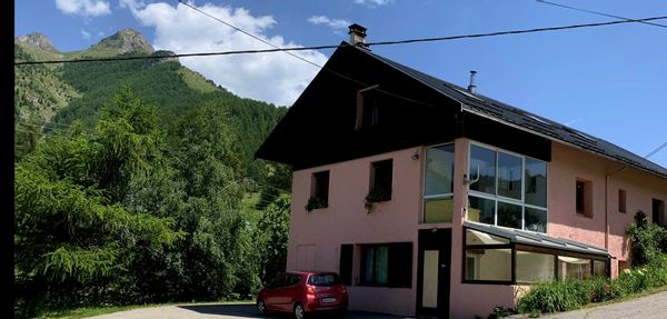Appartement spacieux niché dans un hameau