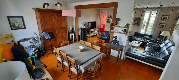 Chartres, maison proche de la cathédrale de Chartres et sa cité médiévale, à 1h de Paris en train.