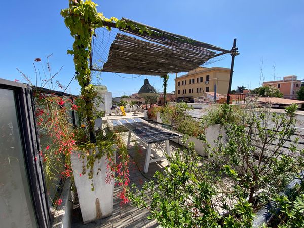Casa con terrazza in quartiere stupendo a Roma Est