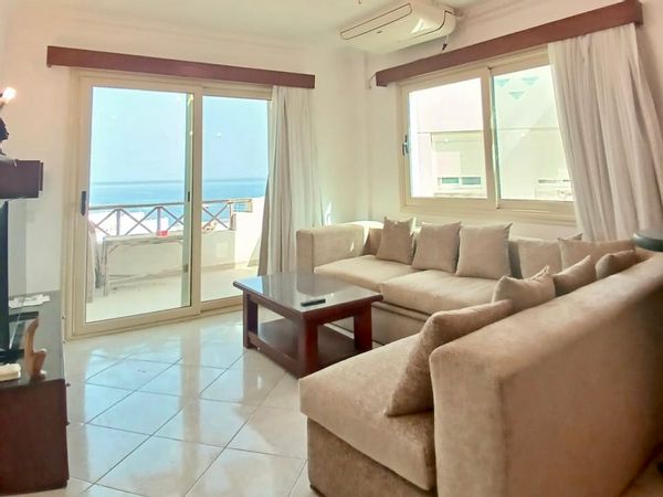 Basil and Jenna s Haus