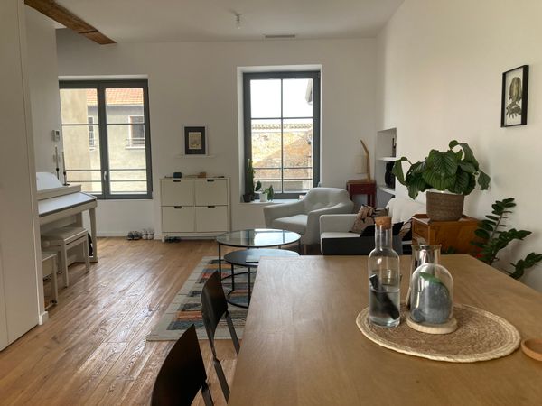 Château aux portes de Lyon