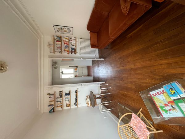 Family-friendly canal-side home, stroll to Paris along the water