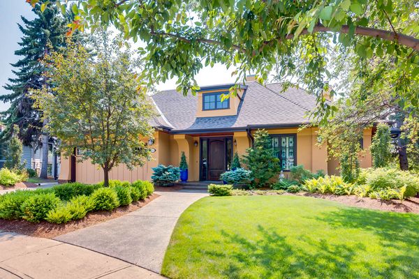 Mary Lou and Tom s Haus