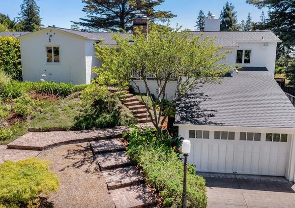 Peaceful Bay Area Redwoods Home Near San Francisco