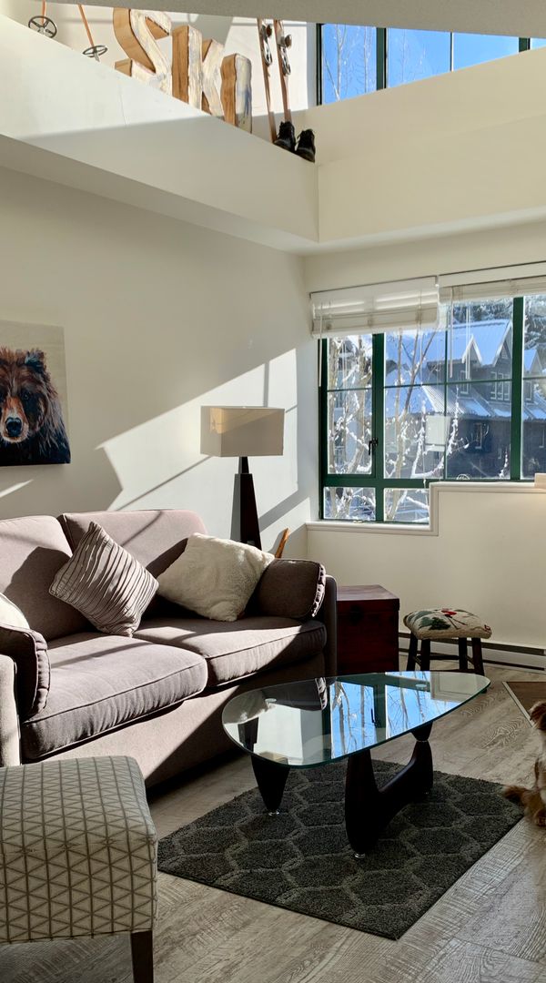 Spacious, bright studio with vaulted ceilings in the heart of Whistler village.