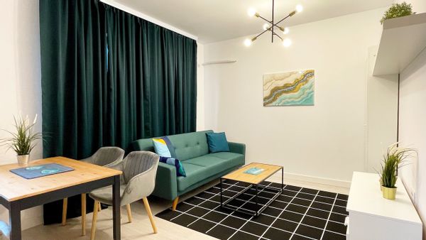 Modern & Pretty! 1 Bedroom in newly built, gated community with restaurants