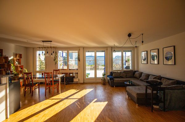 River View Pad with a Balcony and BBQ — Family & Friends Welcome