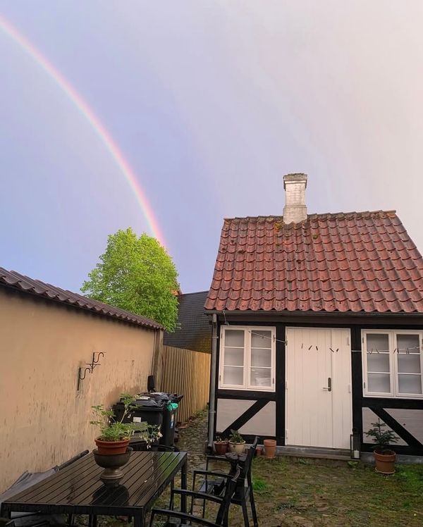 Mies hus