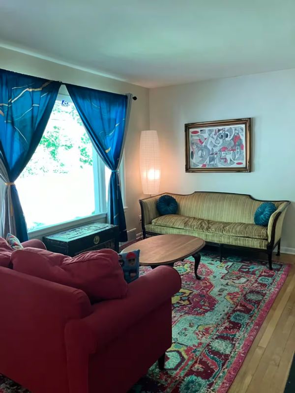 Beautiful, eclectic home in Burlington, near lake and bike path