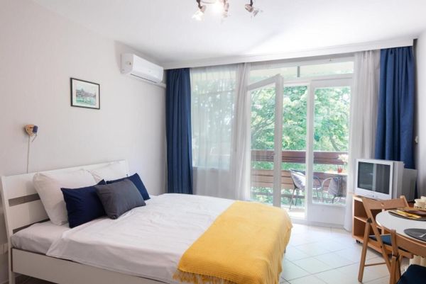 Charming apartment with terrace in a park environment at Lake Balaton