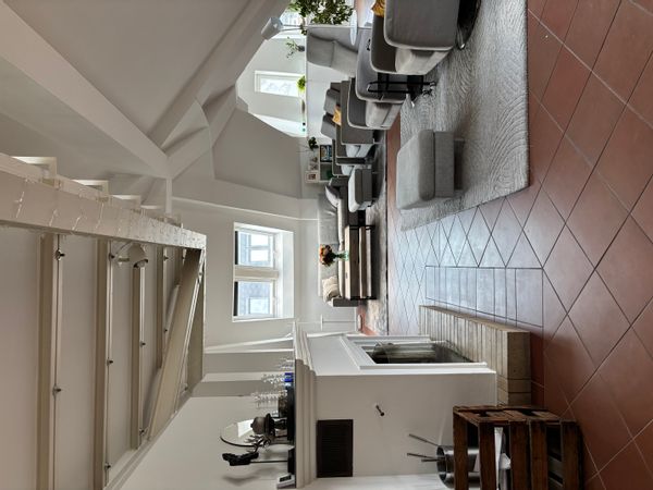 Air-conditioned 200m2 penthouse apartment with rooftop terrace in the heart of Vienna