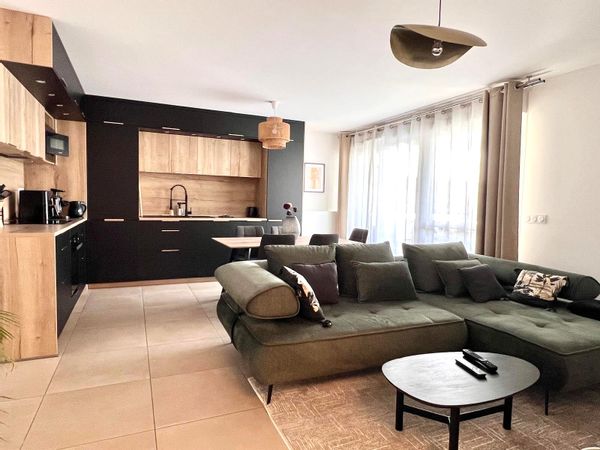 Superbe appartement moderne de 75 m² aux portes de Genève - Balcon et garage