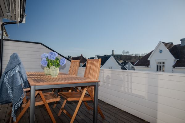 House in a calm neighbourhood within walking distance of downtown Tønsberg and the railway station