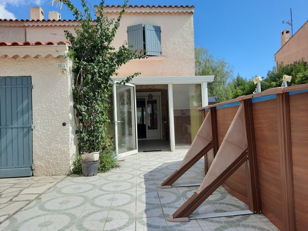 Maisonnette de 90 m2 pour 4 personne pour profiter de la douceur de vivre de la côte Varoise