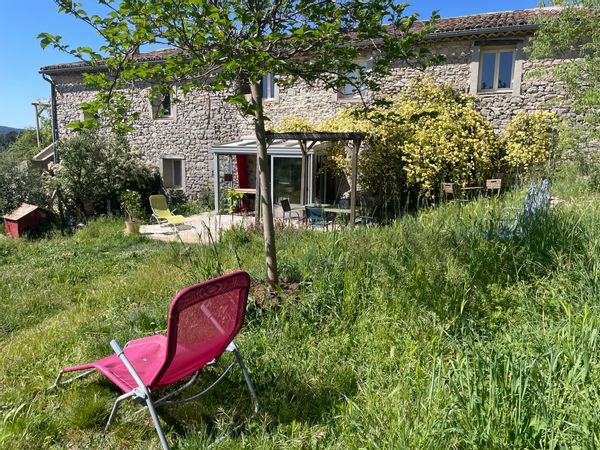 Maison unique au coeur de la garrigue entre mer et montagne