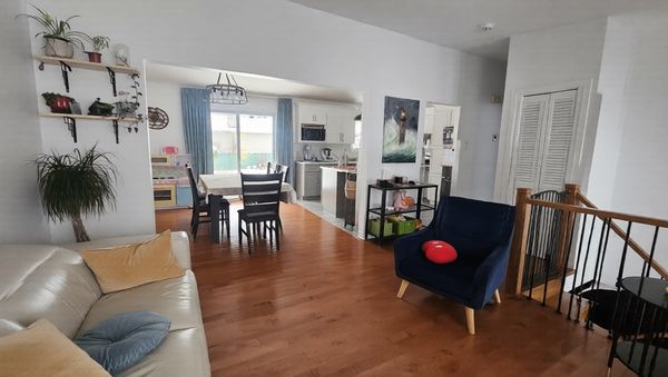 Maison familiale paisible à Boucherville, à 15–30 min de Montréal