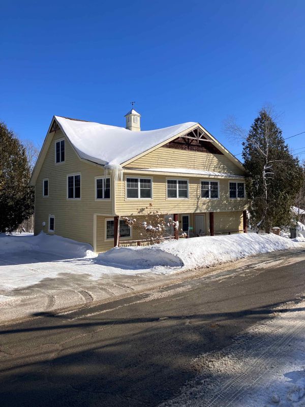 La beurrerie de St-Etienne, espace de création, résidence d’écriture et de vacances.
