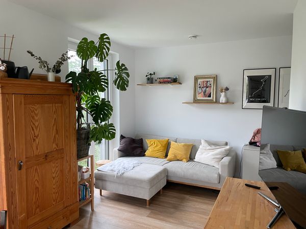 Helle und schöne Wohnung in Berlin mit Blick ins Grüne