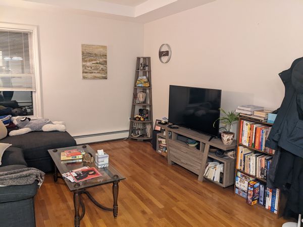 Sunny Urban / Residential Home near Boston