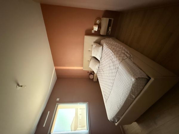 Maison neuve au calme proche d'un plan d'eau