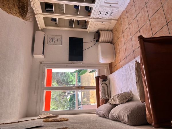 Alexandra's house