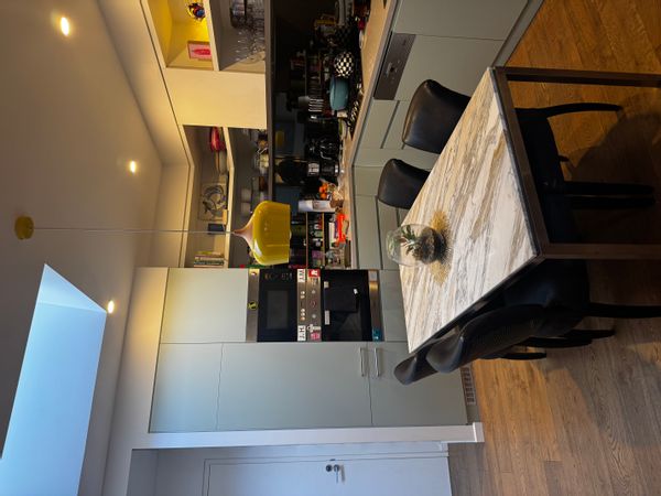 NEWTOWN APARTMENT WITH PRIVATE ROOFTOP TERRACE IN THE HEART OF NEWTOWN AND SYDNEY