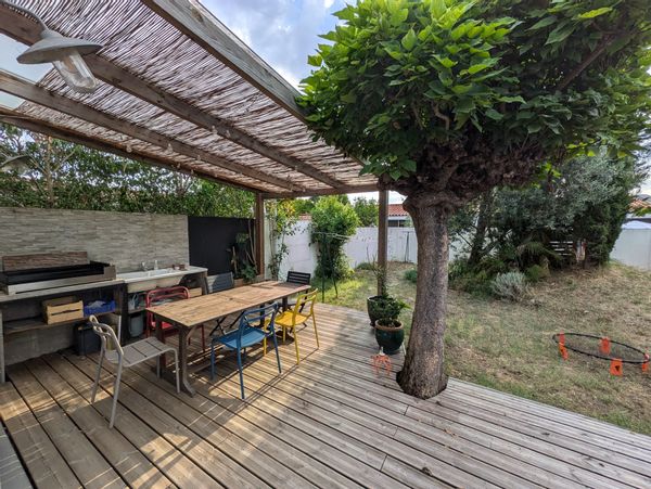 maison 8 pers, 5 chambres et 3 jardins, super avec enfants - prox commerce, Bordeaux, mer et vignes