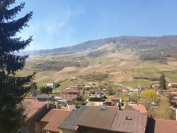 La maison de Cedric , dans un charmant village viticole,  Cerdon, à mi-chemin entre Lyon et Genève.