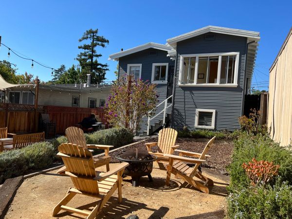 Sunny 2BR Bungalow in Oakland | Walk to Campus, Cook Like Home