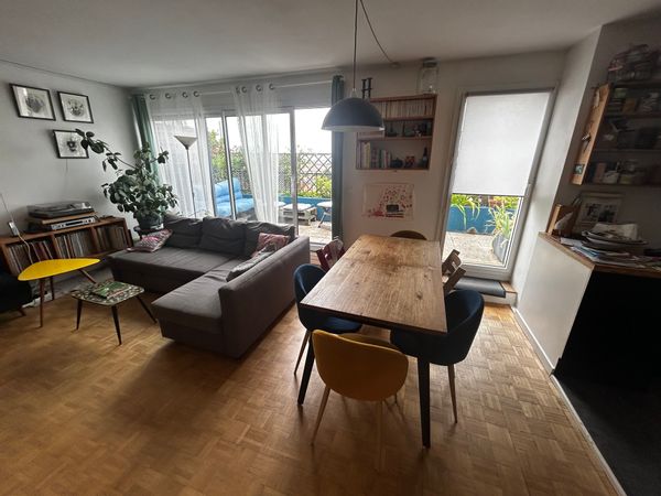 Bel appartement lumineux et familial au pied du métro!