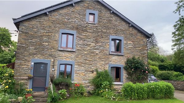 Maison de charme en Ardennes, à l’orée des bois