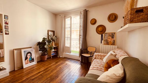 Beautiful Parisian Studio with Balcony in the Heart of the 6th, steps from the Seine & Notre-Dame