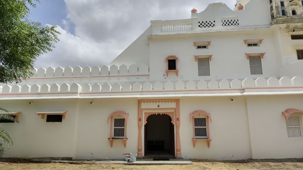 Casa di Abhijeet