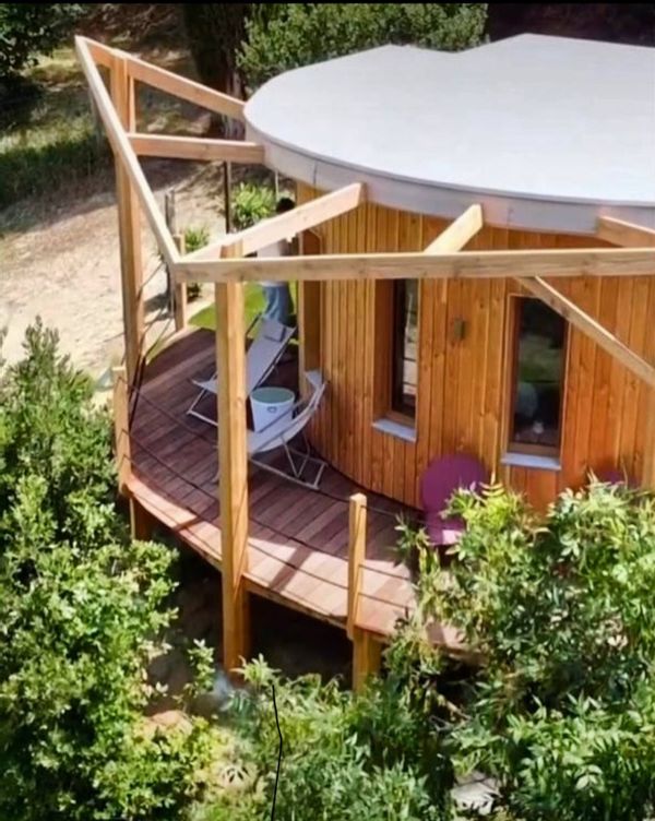 La Victorine Cabane indépendante aux portes de toulouse dans un cadre verdoyant