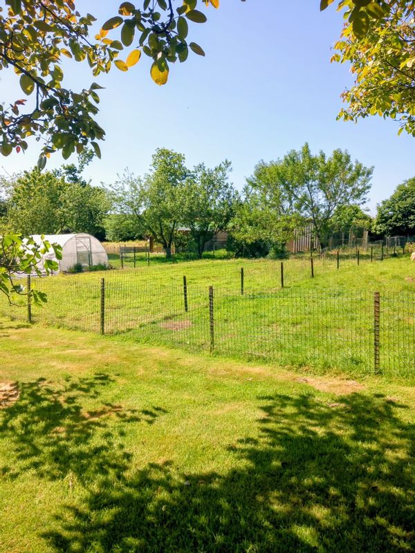 Maison entre campagne et mer à l'orée du bois.