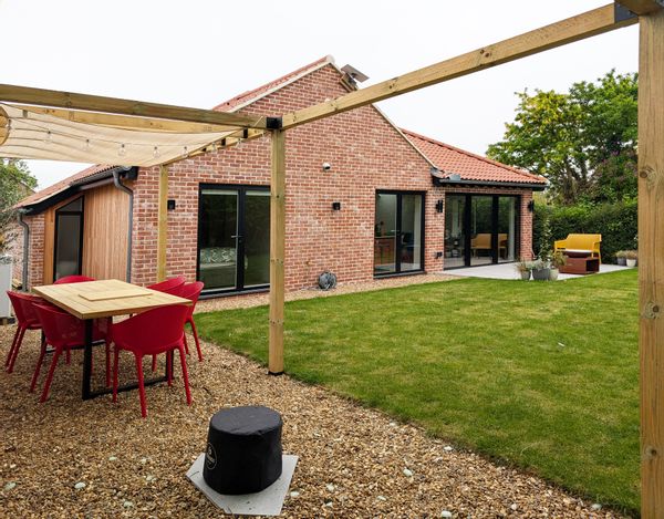 Sunnybarn - a modern designer home in North Norfolk for up to 8 people