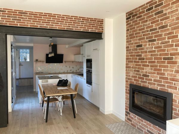 Grande maison à 3km du chateau.