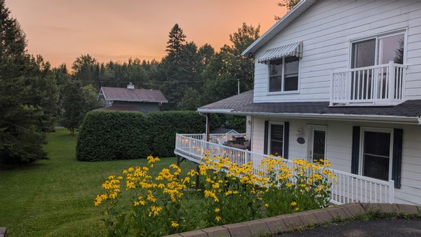 Maison équilibre parfait entre ville et nature!