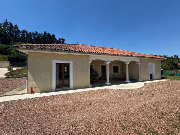 La maison de Carlotte, Christo et Naïs